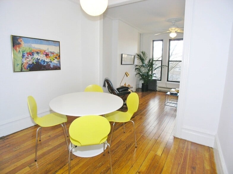 More Photos Of 177 7th Ave, Brooklyn General Retail For Sale