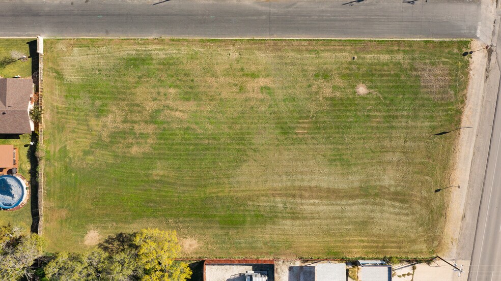 More Photos Of 509 S Storts St, Poth Land For Sale