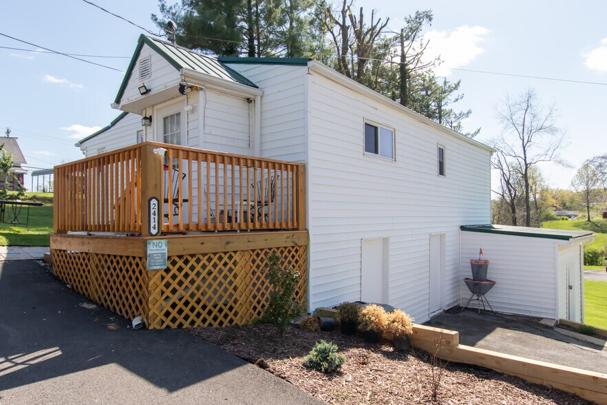 More Photos Of 2412-2416 Bradley St, Bristol Apartments For Sale