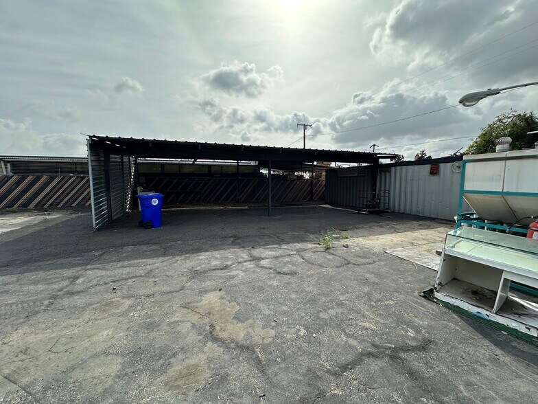 More Photos Of 9625 8th St, Rancho Cucamonga Contractor Storage Yard For Sale