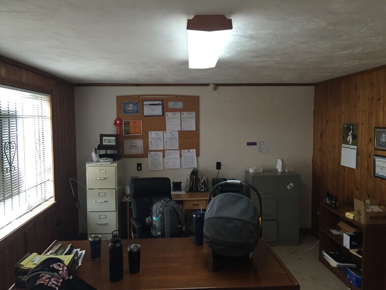 More Photos Of 238 E Washington St, Starke Distribution For Sale