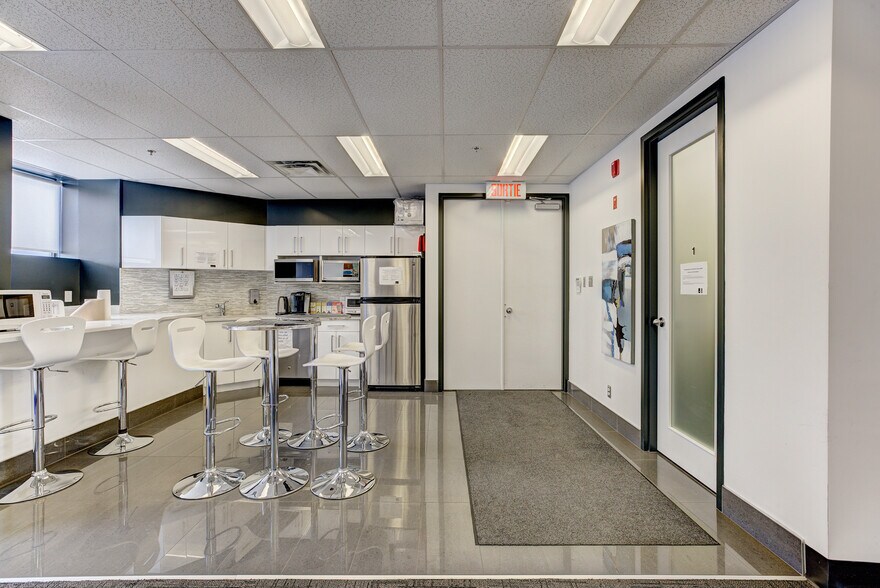 More Photos Of 510 Boul Saint-Laurent, Montréal Loft Creative Space For Sale