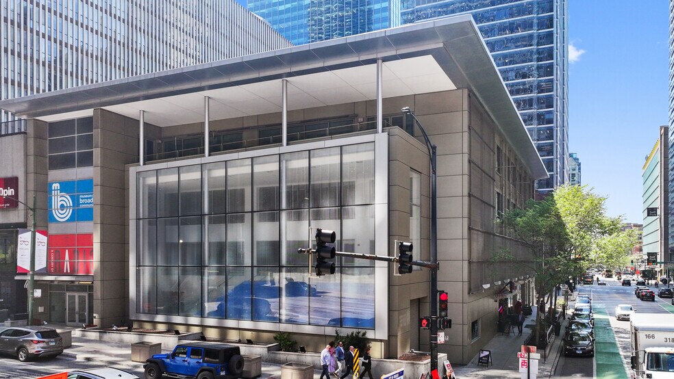 More Photos Of 360 N State St, Chicago General Retail For Sale