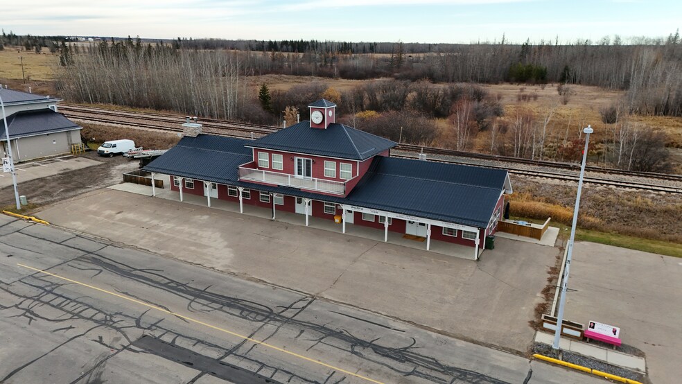 Primary Photo Of 5020 Lac St Ann Trl, Onoway Storefront For Lease