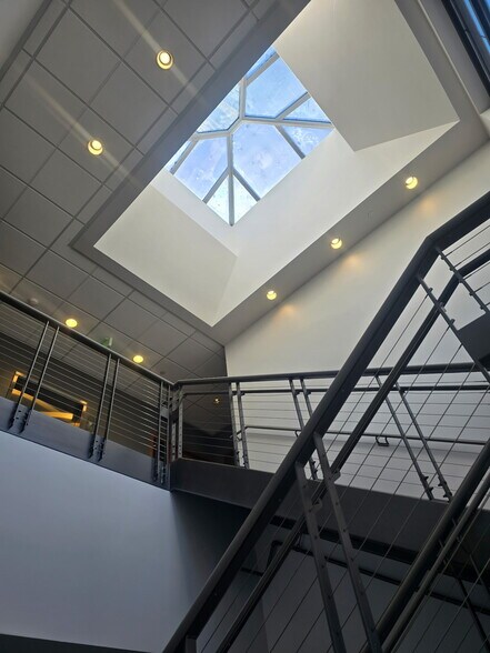 More Photos Of 37624 Snoqualmie Pky SE, Snoqualmie Office For Lease