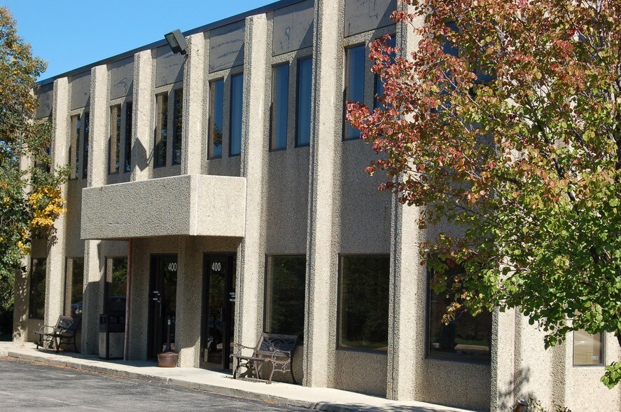 More Photos Of 400 N Schmidt Rd, Bolingbrook Office For Lease
