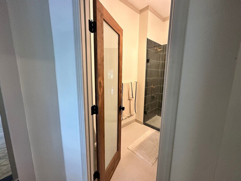 More Photos Of 6700 Shady grove Rd, Cumming Office Residential For Sale