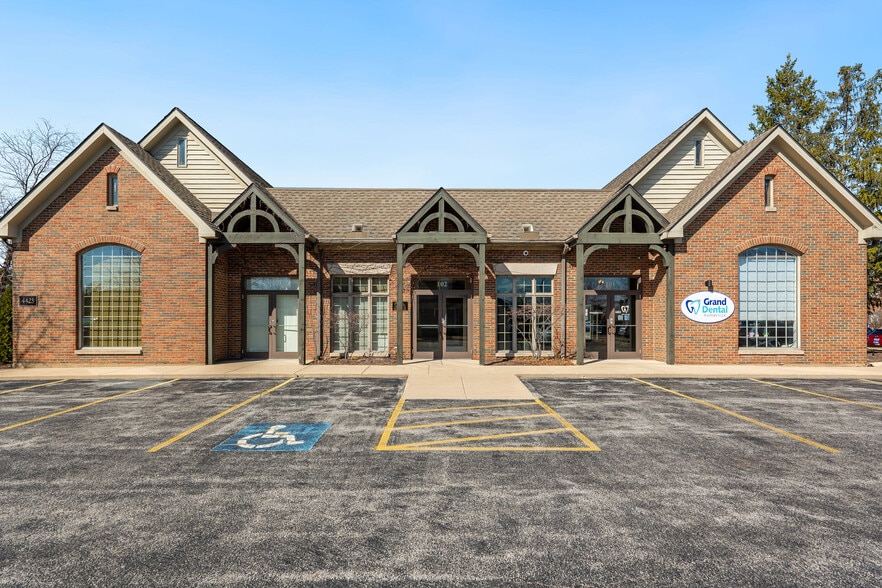 More Photos Of 4425 Montgomery Rd, Naperville Medical For Lease
