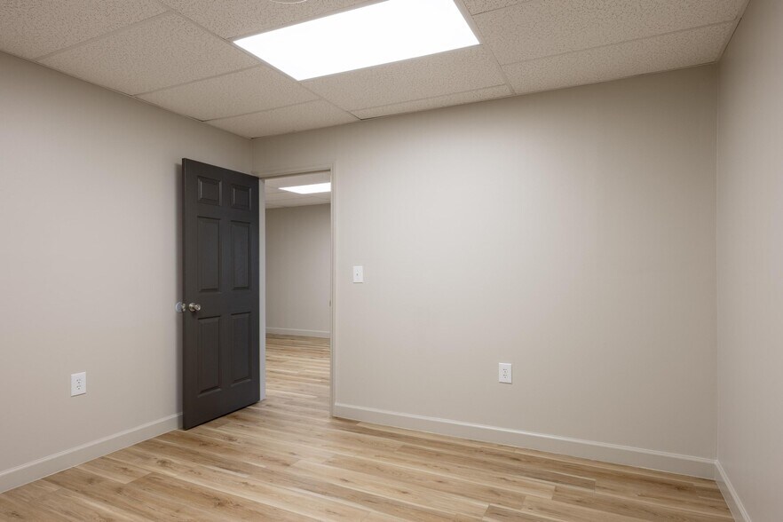 More Photos Of 175 NW Sequoia Rd, Cleveland Warehouse For Lease