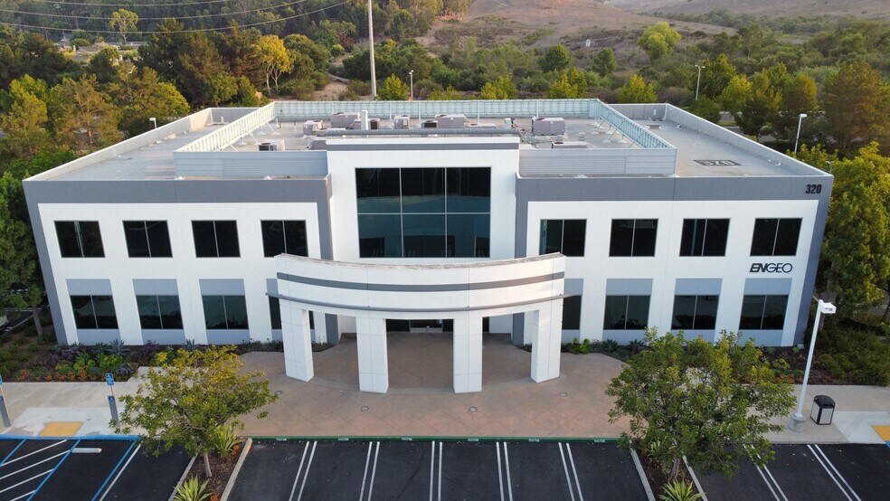 More Photos Of 320 Goddard Way, Irvine Loft Creative Space For Sale