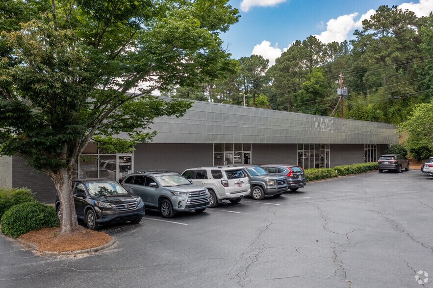 Primary Photo Of 2144-2148 Hills Ave NW, Atlanta Light Manufacturing For Lease