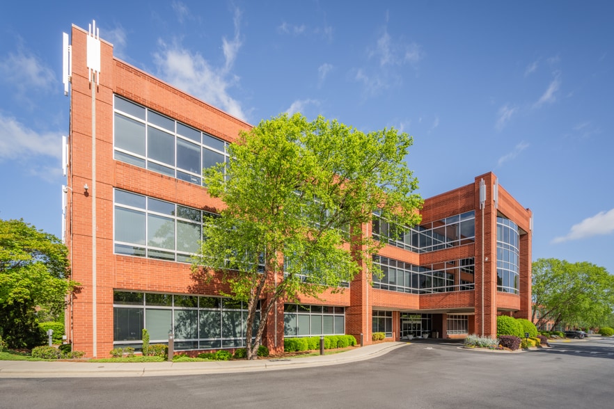 Primary Photo Of 1126 N Church St, Greensboro Medical For Lease