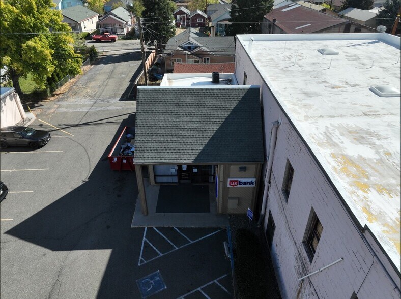 Primary Photo Of 269 Main St, Weed Bank For Sale