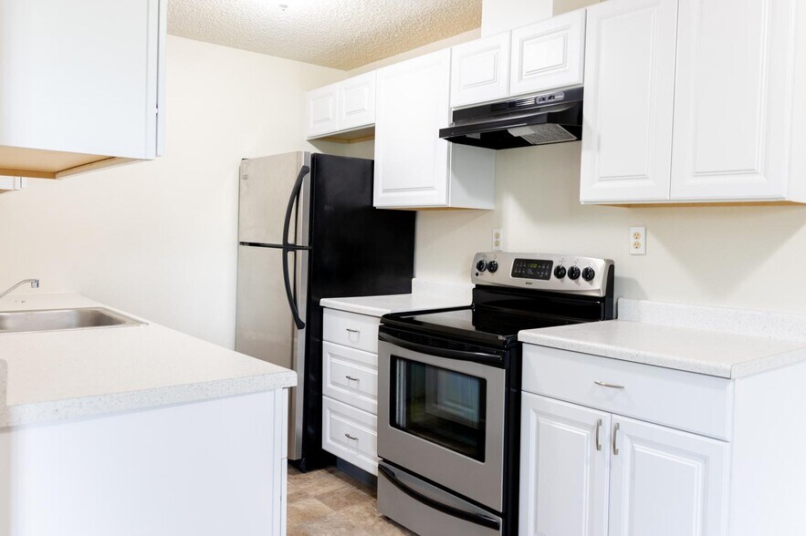 More Photos Of 8856 SE Jannsen Rd, Clackamas Apartments For Sale