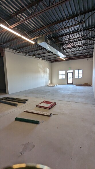 More Photos Of 7055 Lexington Dr, Colorado Springs General Retail For Lease