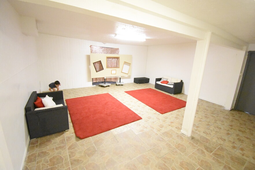 More Photos Of 401 Pennsylvania St, South Houston Lodge Meeting Hall For Sale