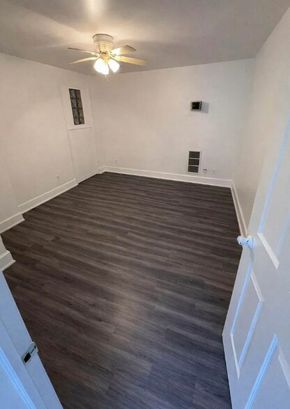 More Photos Of 14 E Pike St, Houston Apartments For Sale