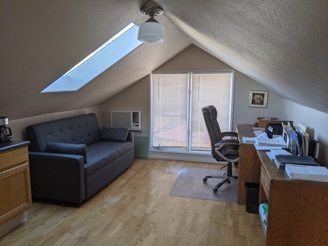 More Photos Of 2757 Foothill Blvd, La Crescenta Freestanding For Sale