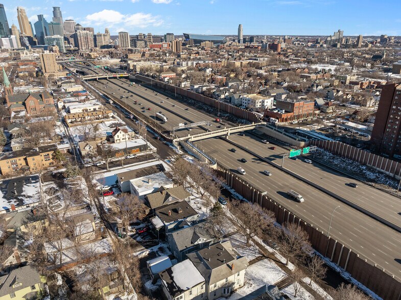 More Photos Of 2420 4th Ave S, Minneapolis Apartments For Sale