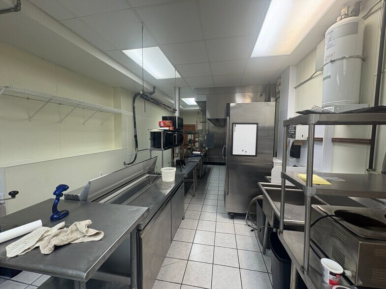 More Photos Of N1016 County Road L, Watertown Restaurant For Sale