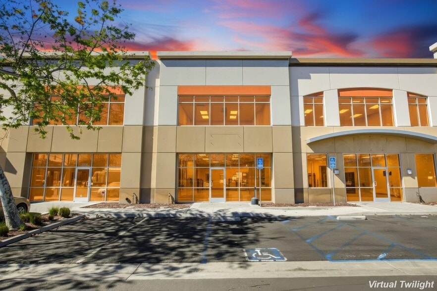 More Photos Of 1568 Lancaster Point Way, San Diego Flex For Sale