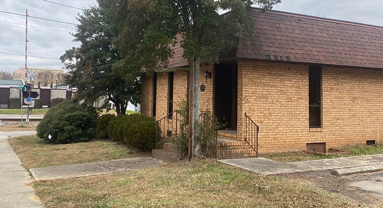 More Photos Of 201 Hicksford Ave, Emporia Medical For Sale