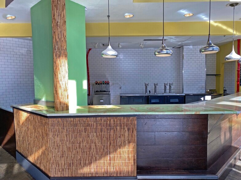 More Photos Of 11 E Forsyth St, Jacksonville Apartments For Lease