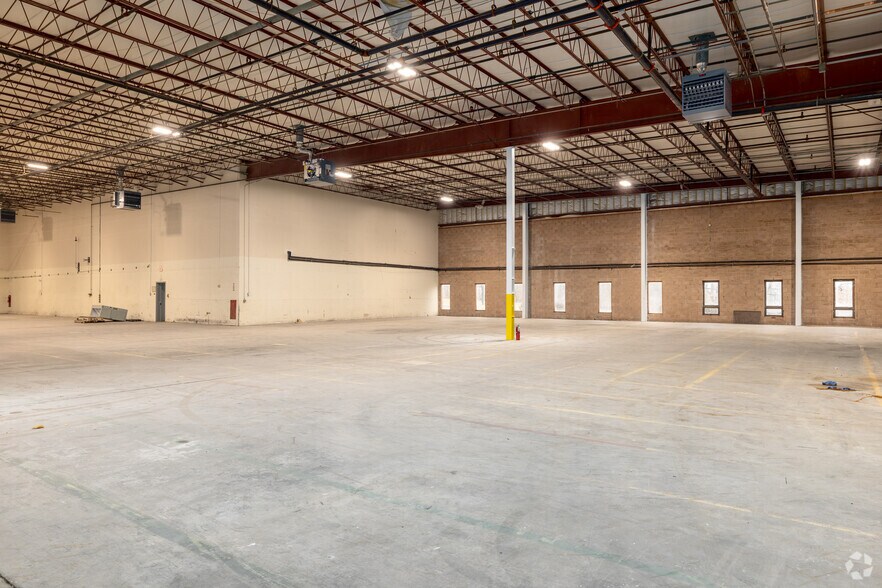 More Photos Of 100 Readington Rd, Branchburg Manufacturing For Lease