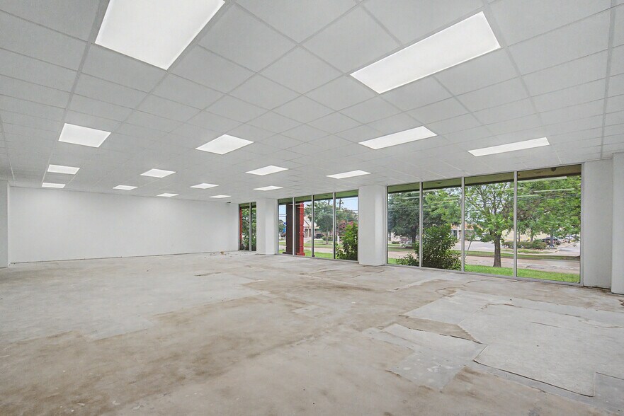 More Photos Of 6915 Antoine Dr, Houston Medical For Lease