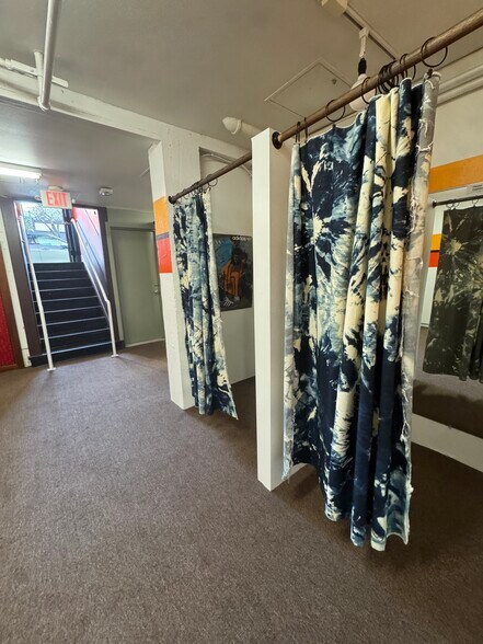 More Photos Of 2109 NW Irving St, Portland Apartments For Sale