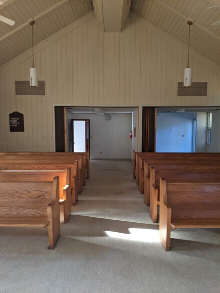 More Photos Of 955 Meadowbrook Rd, Asheboro Religious Facility For Lease