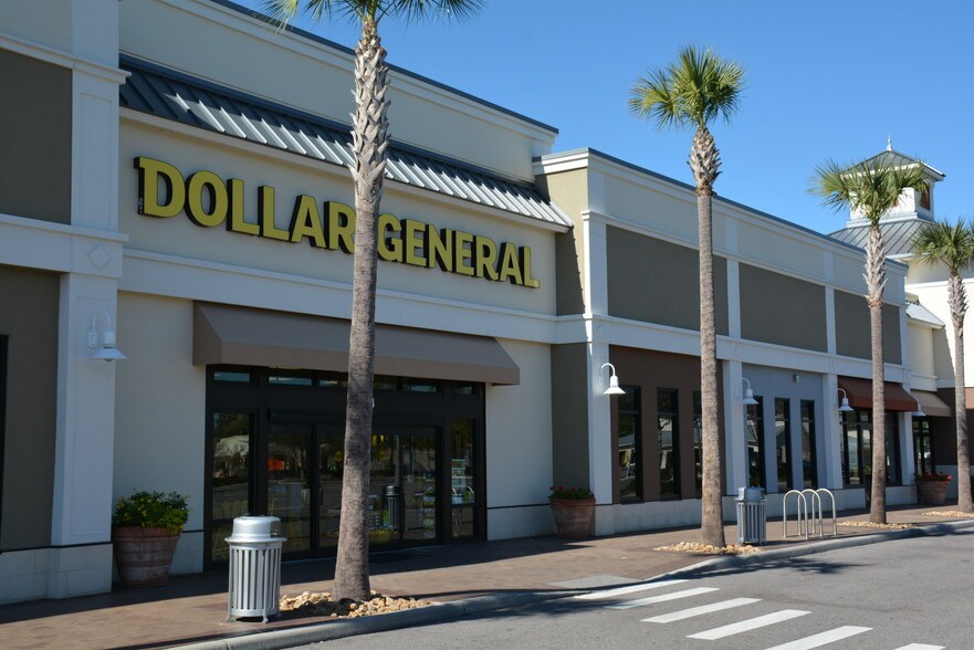 More Photos Of 10304 Roosevelt Blvd N, Saint Petersburg Unknown For Lease