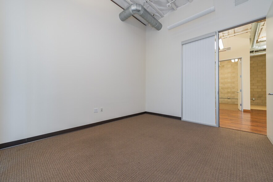 More Photos Of 8925 Research Dr, Irvine Office For Sale