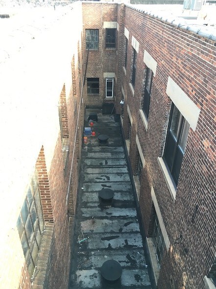 More Photos Of 768 Bergen St, Brooklyn General Retail For Sale