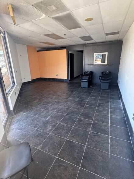 Primary Photo Of 1760 Lee Rd, Douglasville Unknown For Lease