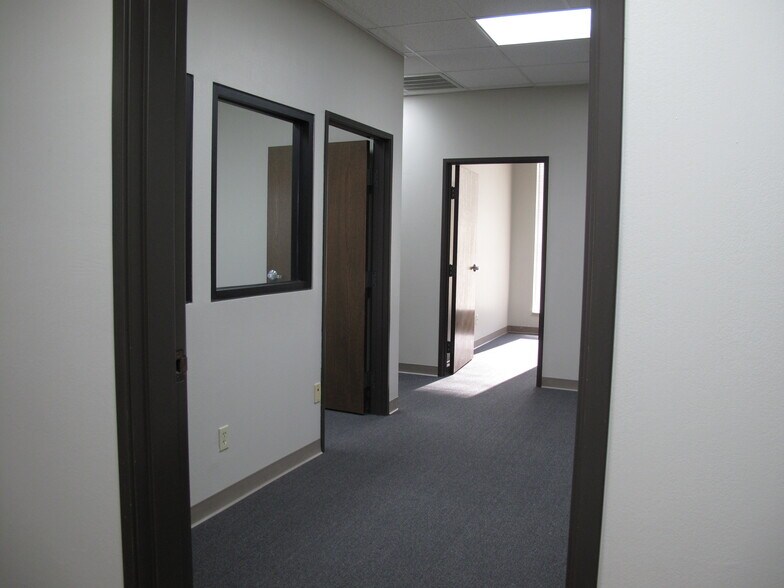 More Photos Of 531 N Portland Ave, Oklahoma City Warehouse For Lease