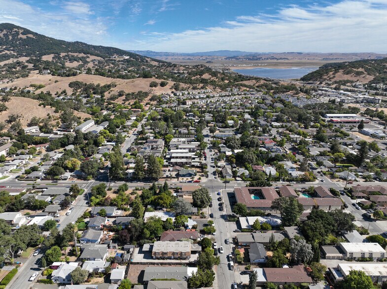 More Photos Of 1041 3rd St, Novato Apartments For Sale