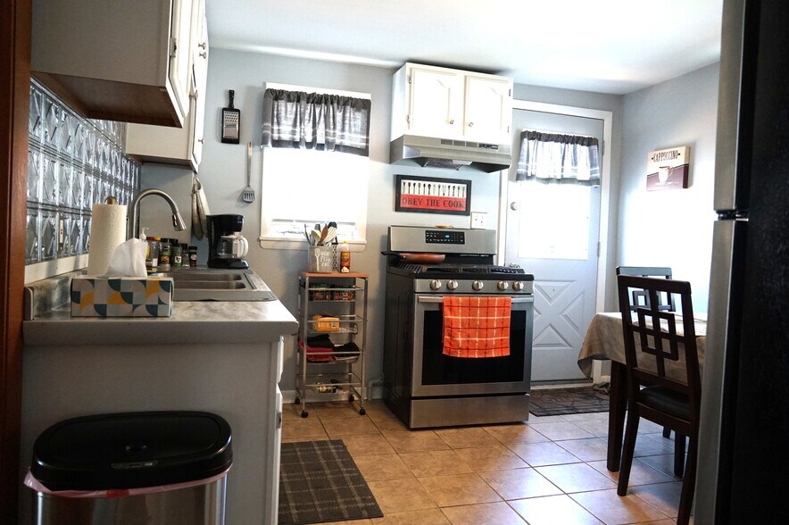 More Photos Of 430 Broadway, Schenectady General Retail For Sale