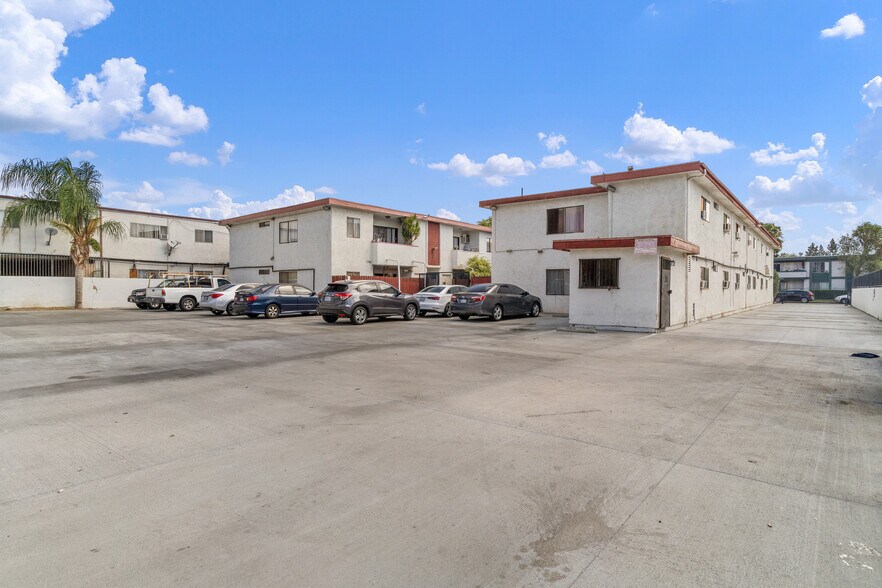 More Photos Of 9035 Cedros Ave, Panorama City Apartments For Sale