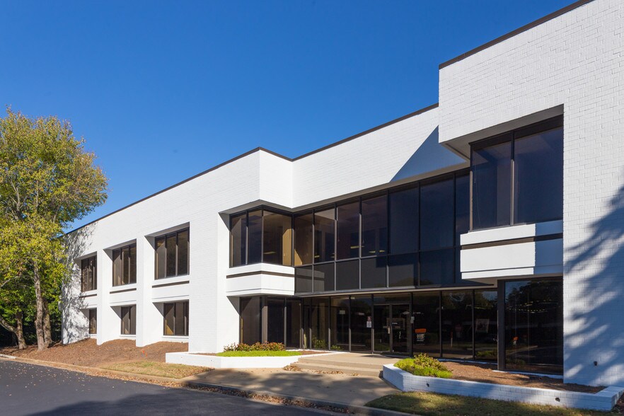 More Photos Of 2110 Newmarket Pky SE, Marietta Office For Lease