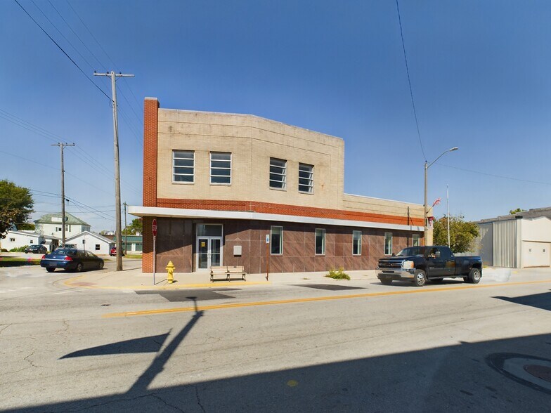 More Photos Of 101 E Elm St, Union City Bank For Sale