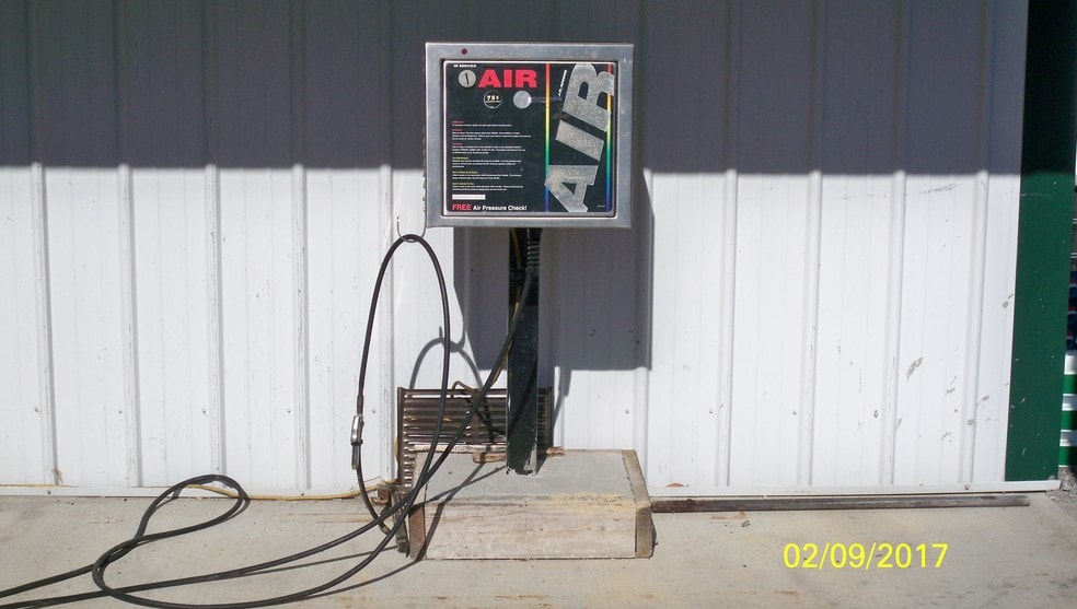 More Photos Of 11855 Nashville Hwy, Baxter Convenience Store For Sale