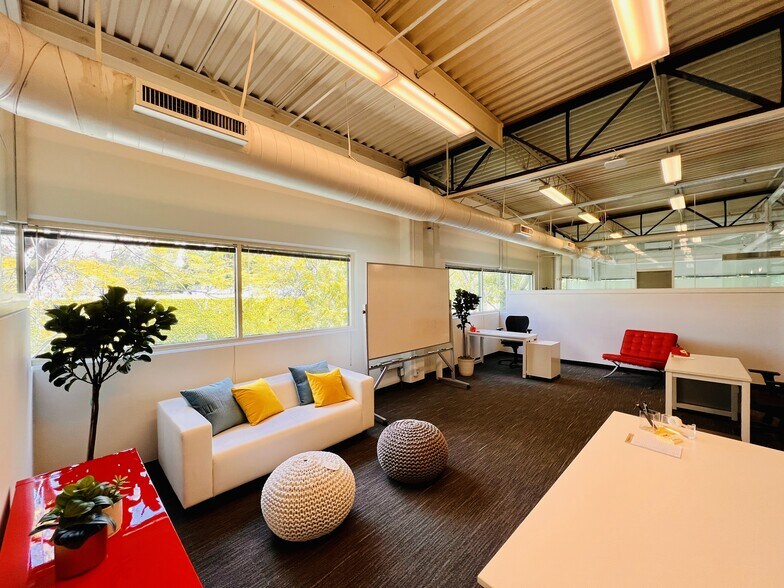 More Photos Of 10549-10555 Jefferson Blvd, Culver City Unknown For Lease