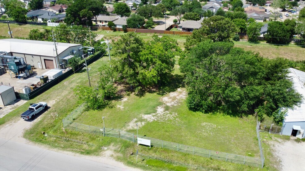 More Photos Of 4707 Steffani Lane, Houston Land For Sale