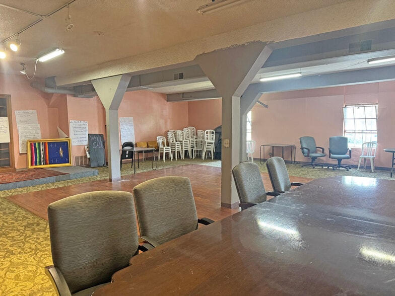 More Photos Of 601 E Montecito St, Santa Barbara Lodge Meeting Hall For Sale