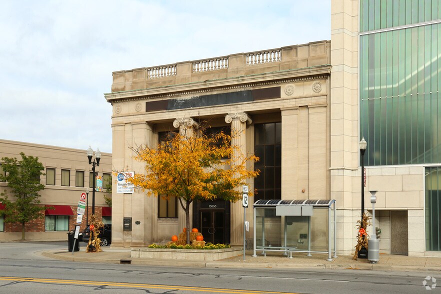 More Photos Of 13650 Michigan Ave, Dearborn Bank For Lease