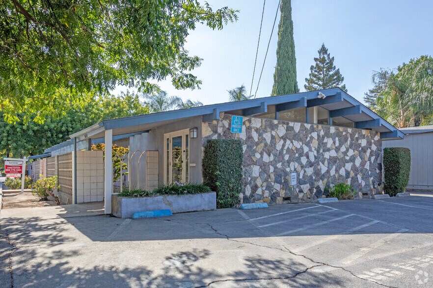 More Photos Of 756 G St, Reedley Medical For Sale
