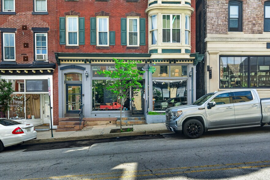 More Photos Of 27 S Main St, Phoenixville Storefront Retail Residential For Lease