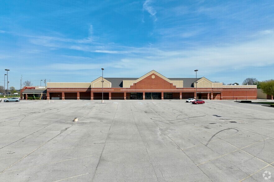 More Photos Of 501 Marsailles Rd, Versailles Unknown For Lease