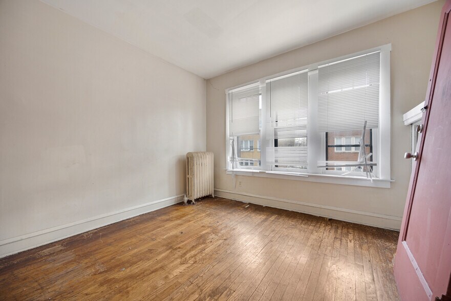 More Photos Of 6355-6357 S Francisco Ave, Chicago Apartments For Sale